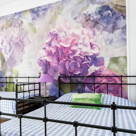 Caza Latina アパート