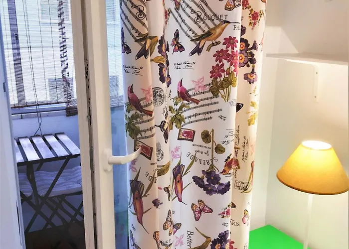 Апартаменти Caza Latina *