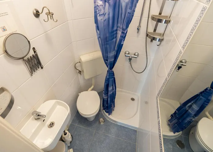 Апартаменти Caza Latina *