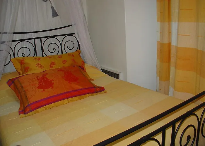 Апартаменти Caza Latina